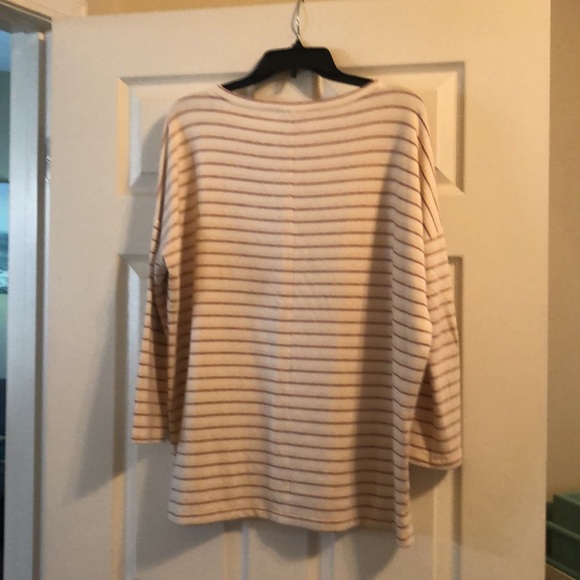 Cream sweater with light purple & pink strips - Picture 2 of 4